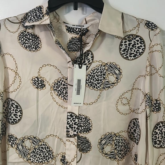 Bbdakota nwt women’s top size small color beige and nice print - Picture 2 of 5
